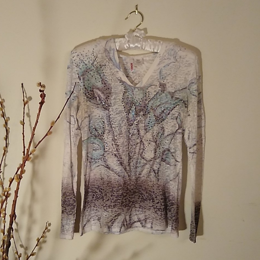 Bongo Sparkly Hoodie Shirt V Neck